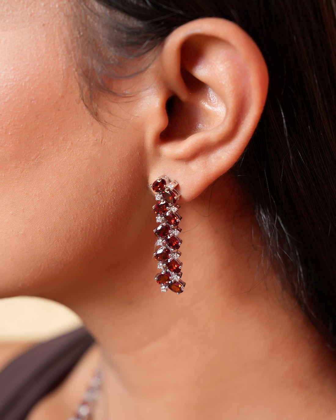 Amara Sterling Silver Garnet Necklace Set