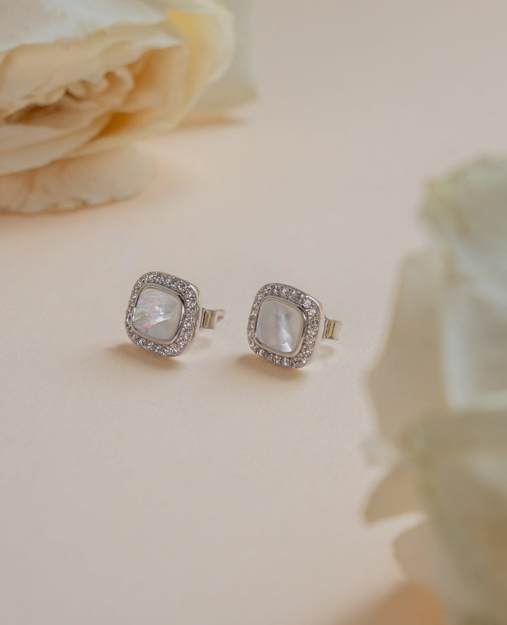 Crystal Grace Sterling Silver Chain Pendant Set