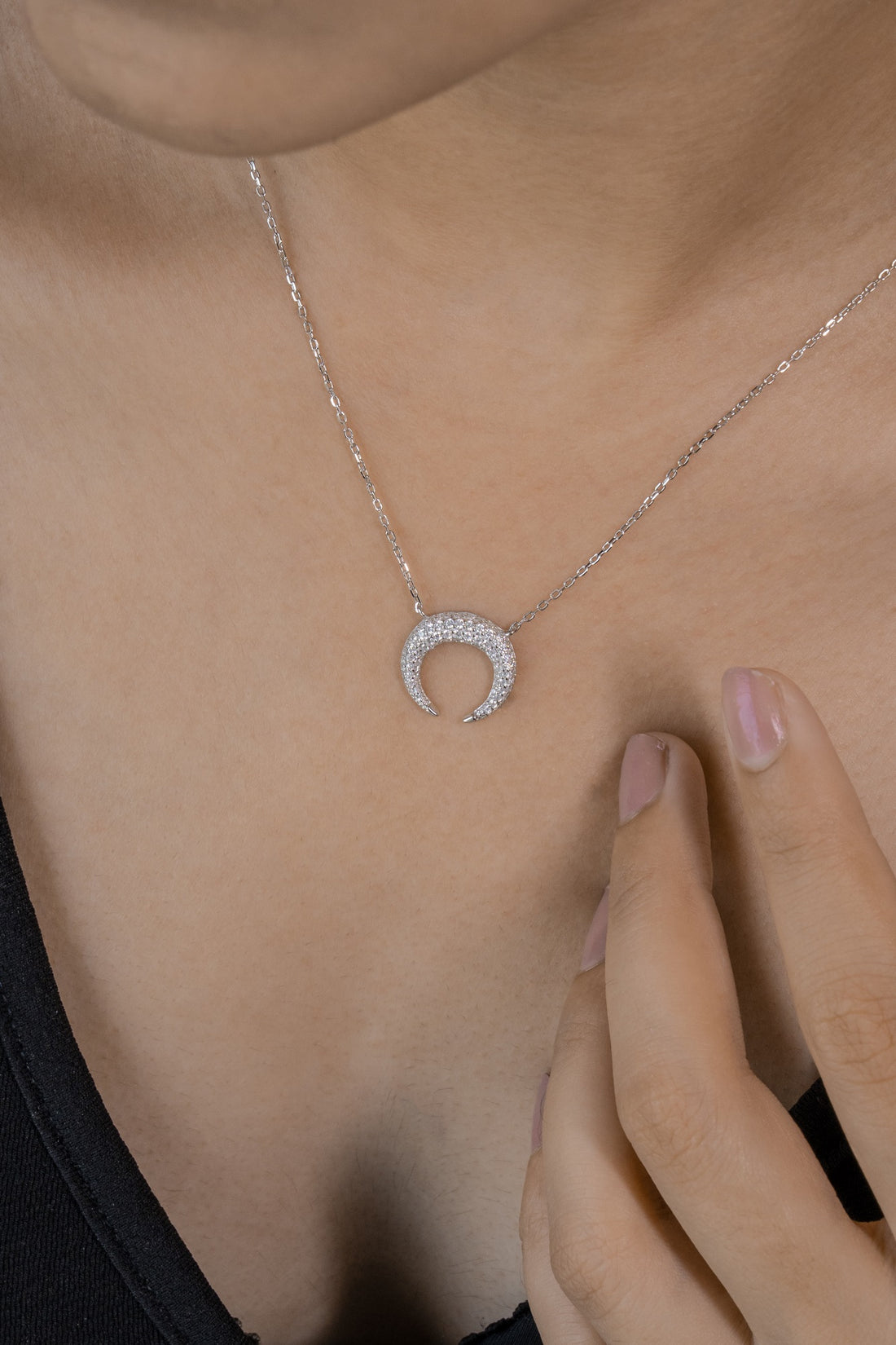 Vani Lunox Sterling Silver Chain Pendant