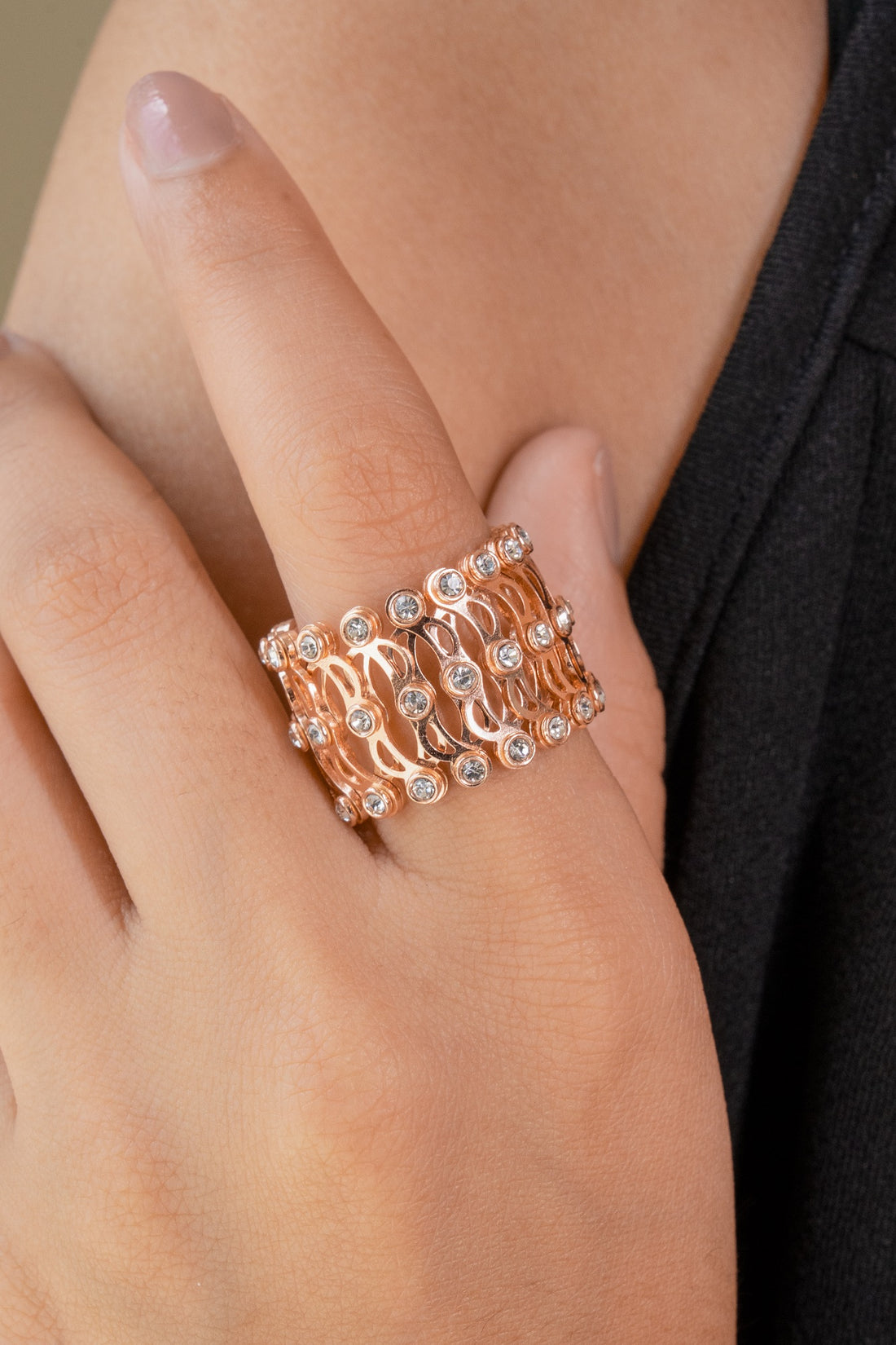 Retractable Bracelet-Ring