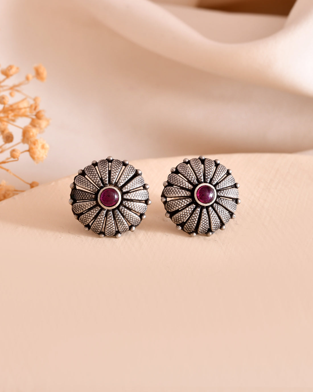 Riwaayat Pink Flora Oxidised Ear Stud