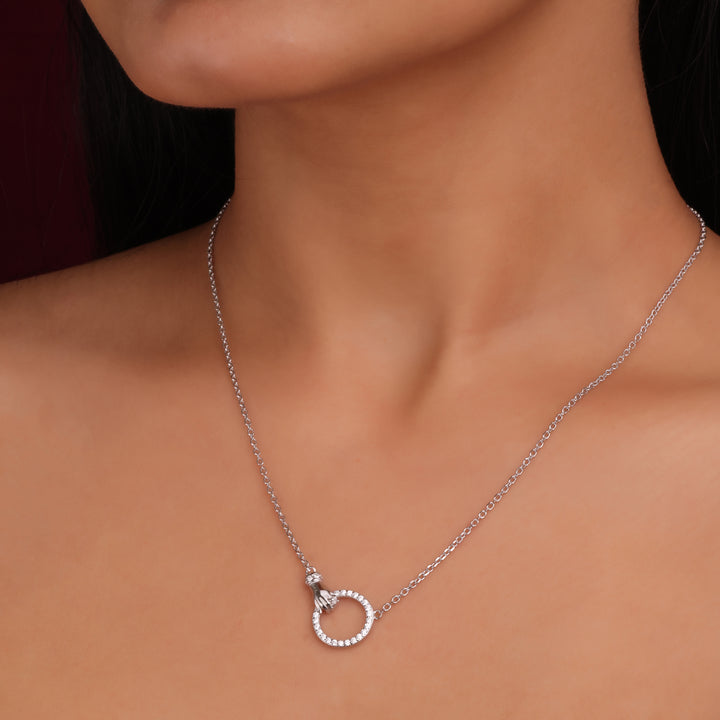 Silver Bond Chain Pendant