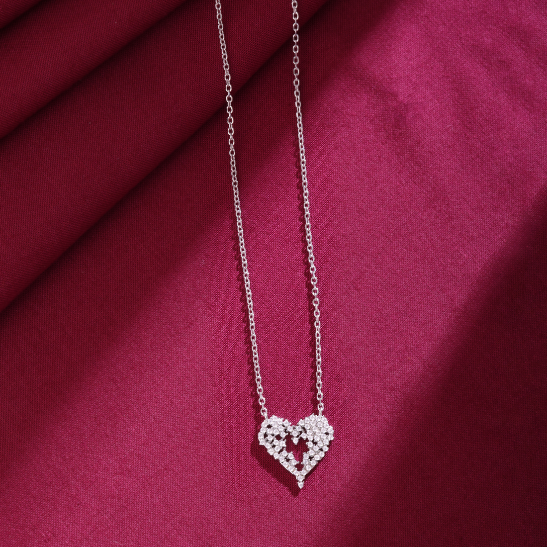 Shinny Heart Chain Pendant