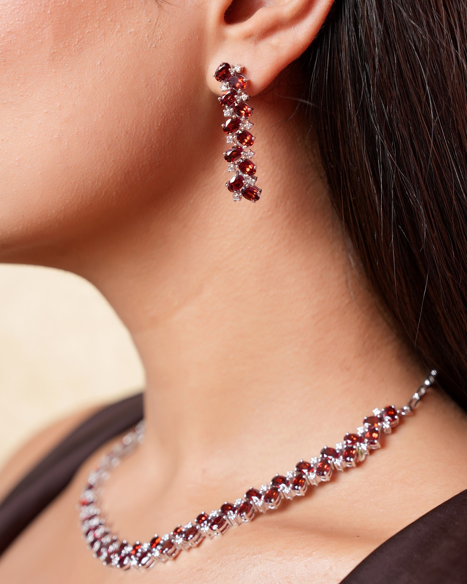 Amara Sterling Silver Garnet Necklace Set