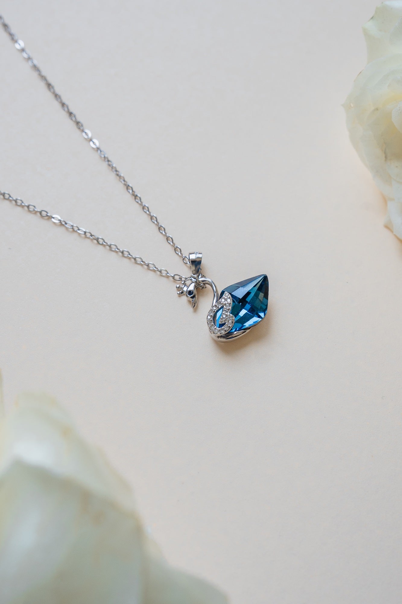 Swan Sapphire Sterling Silver Chain Pendant