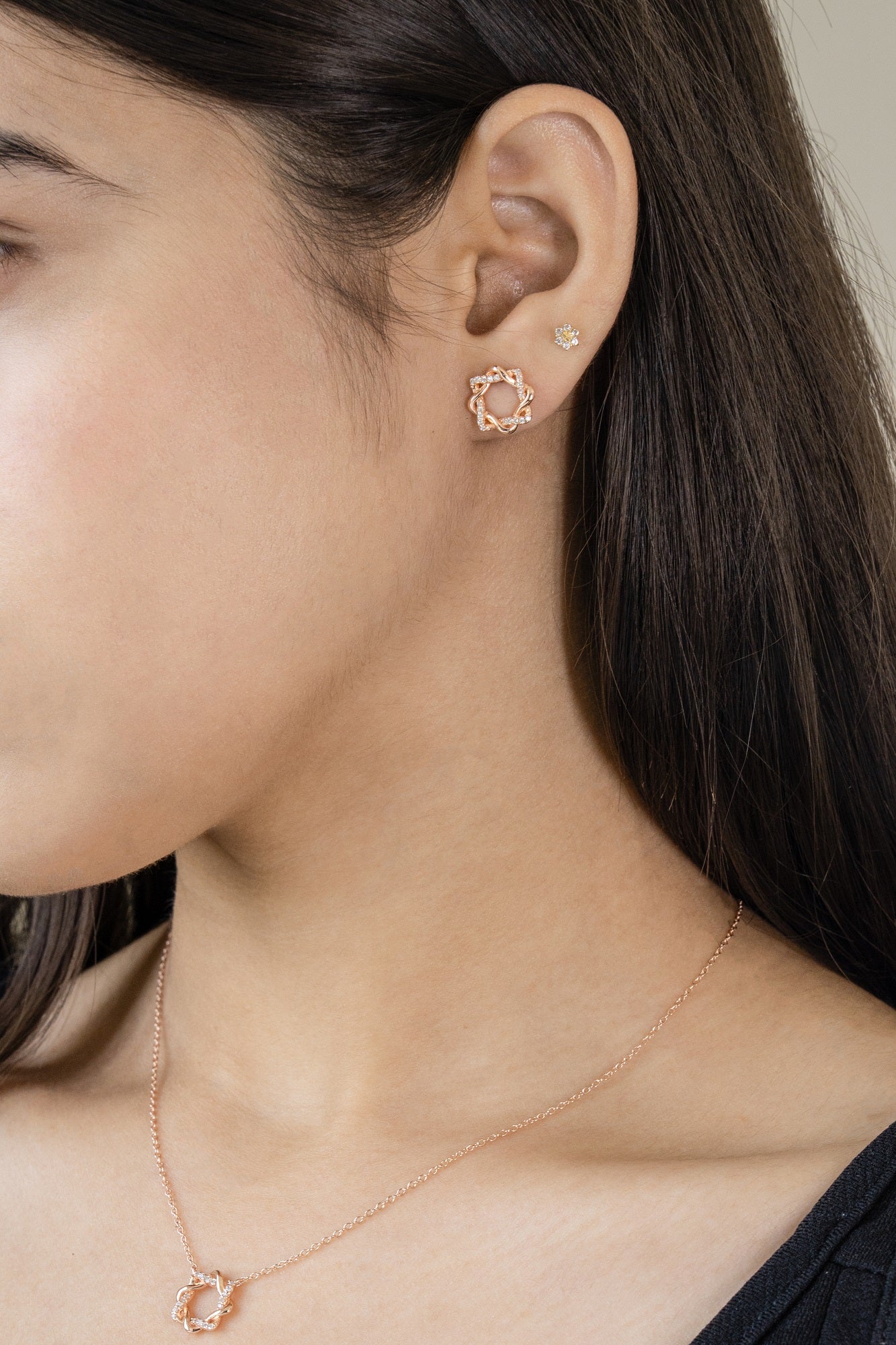 Zyra Loop Sterling Silver Pendant Set