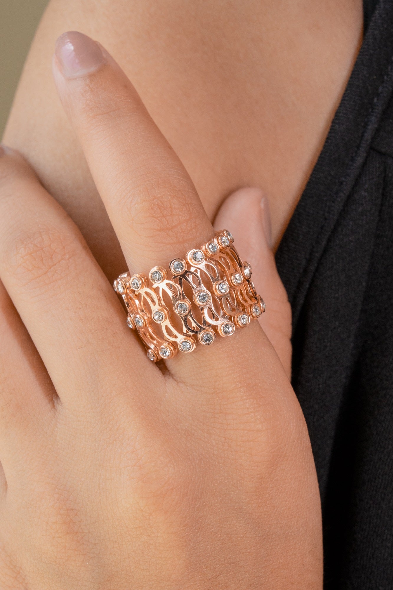 Retractable Bracelet-Ring