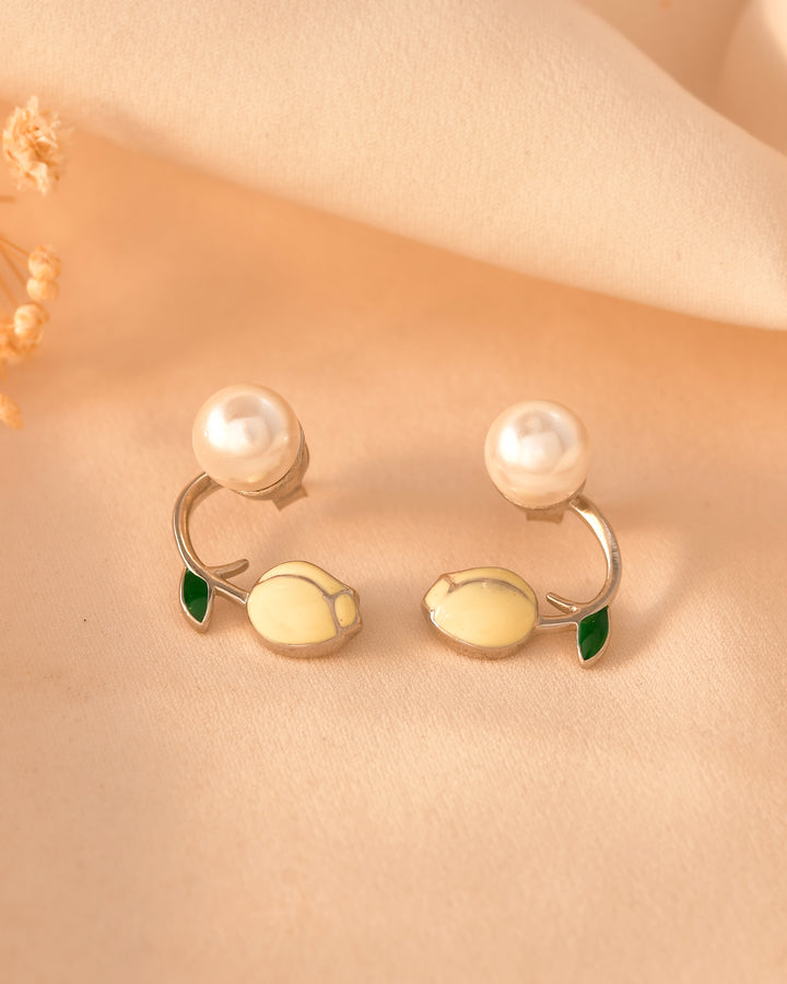 Pearl Bloom Enamel 925 Silver Stud Earring