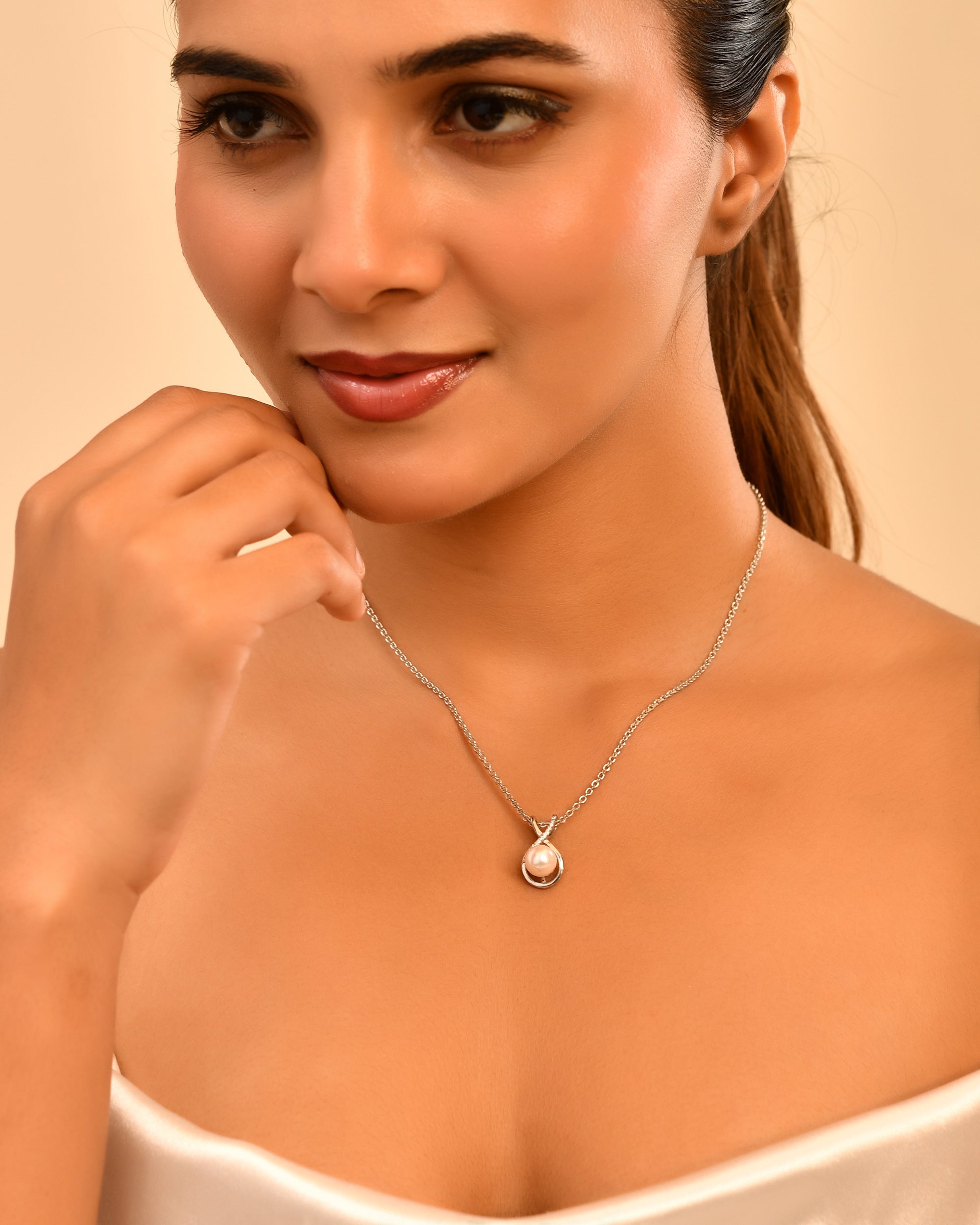 Infinity Pearl Sterling Silver Chain Pendant