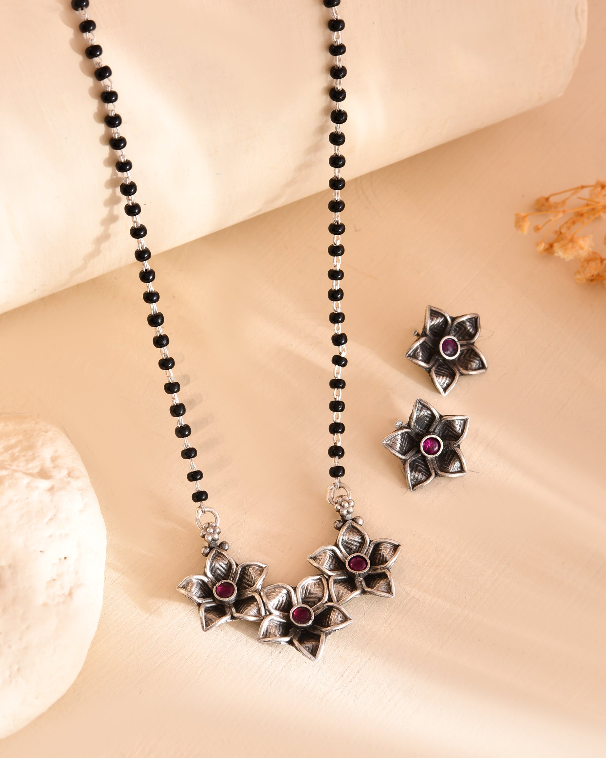 Gulabi Pusp 925 Sterling Silver Oxidised Mangalsutra Set