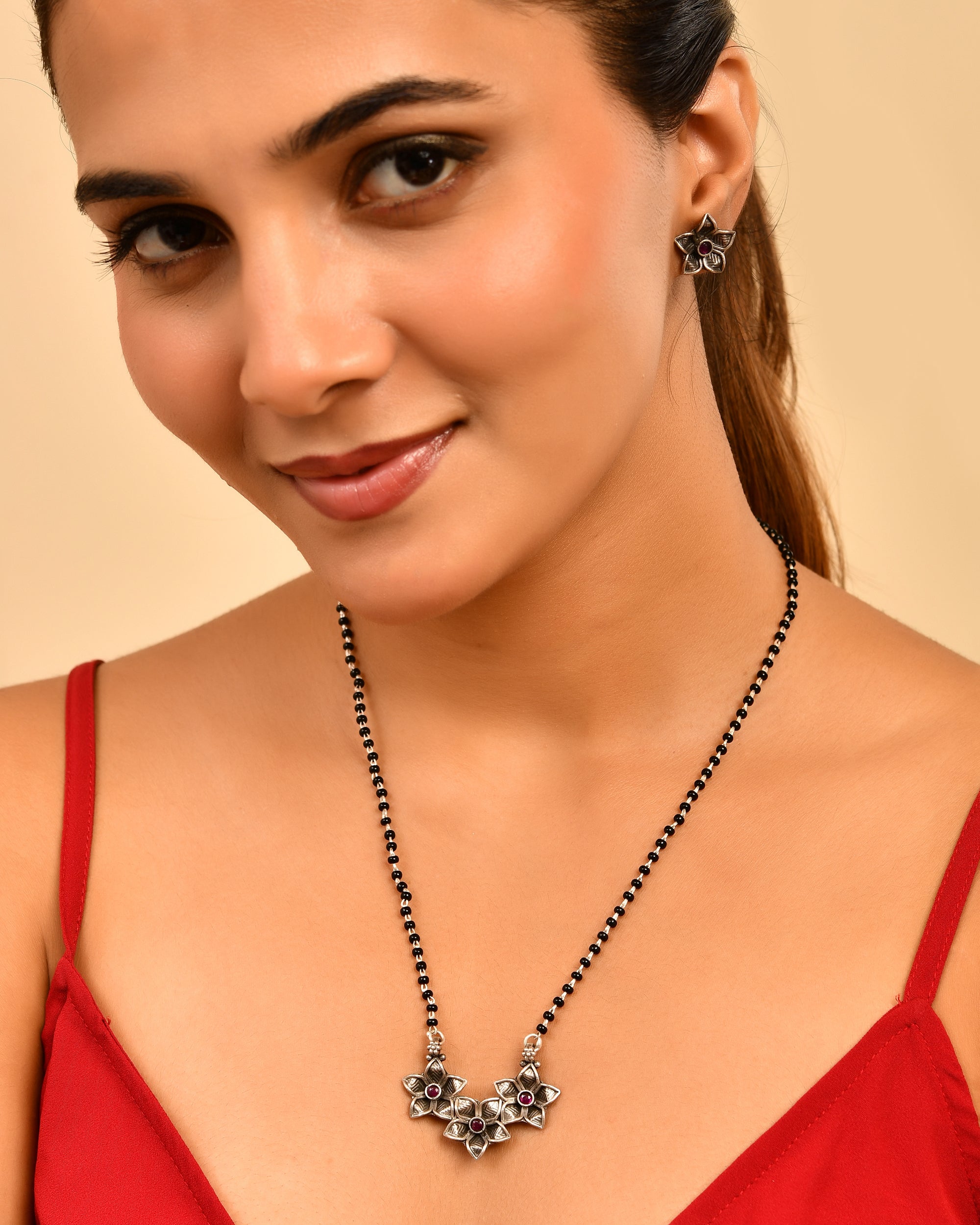 Gulabi Pusp 925 Sterling Silver Oxidised Mangalsutra Set