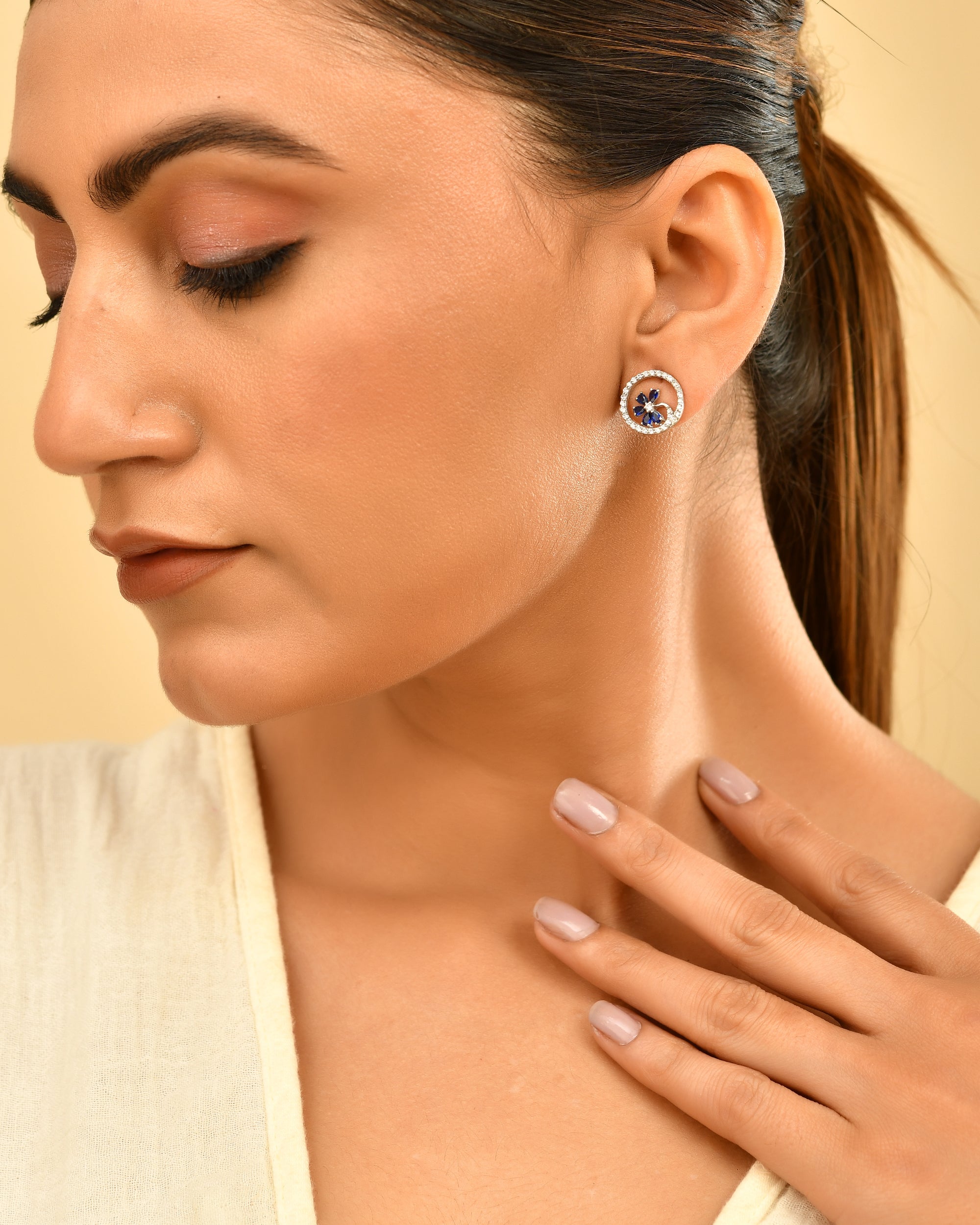 Royal Blue 925 Silver Halo Chain Pendant Set