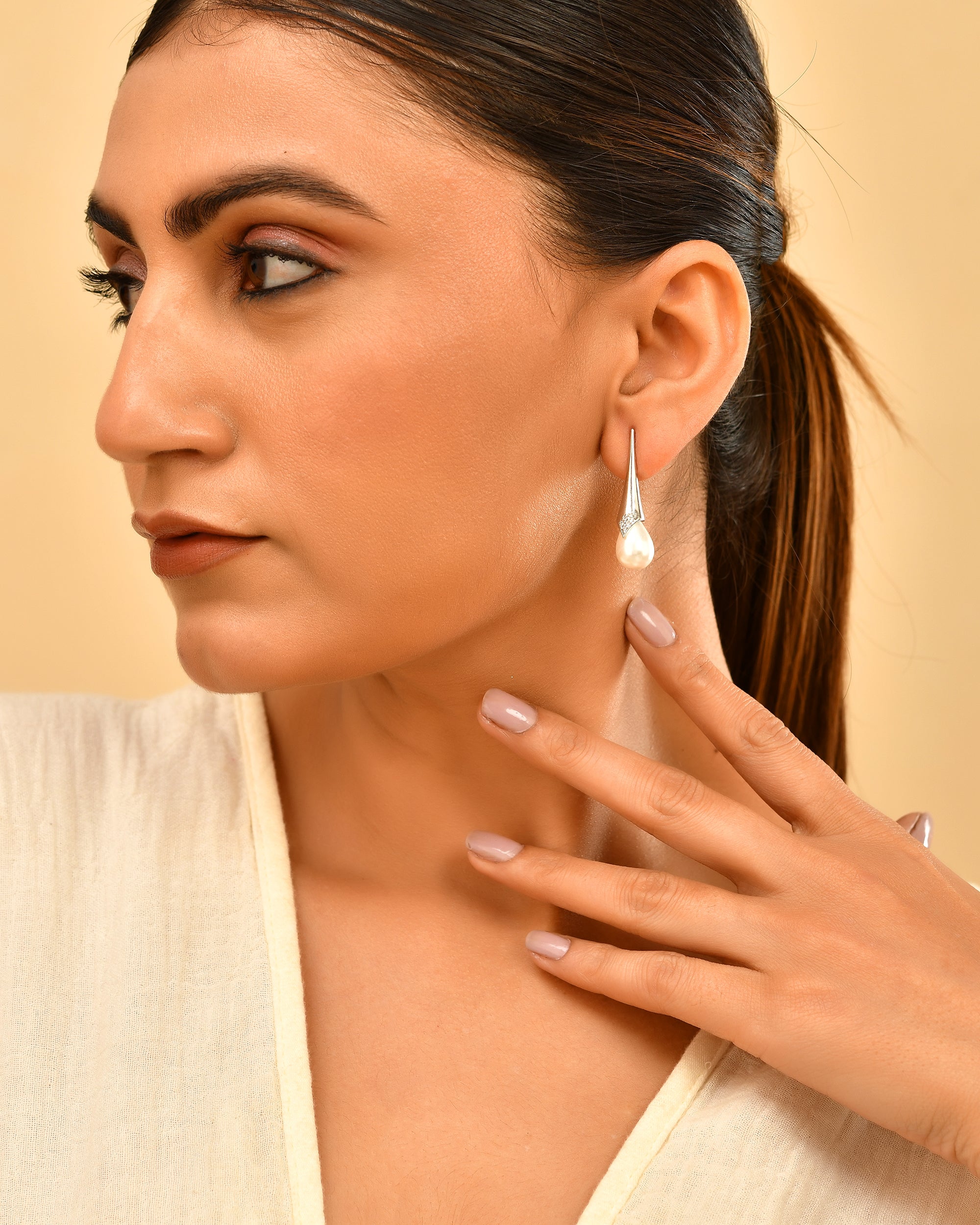 Ivory Grace 925 Silver Pearl Drop Earring