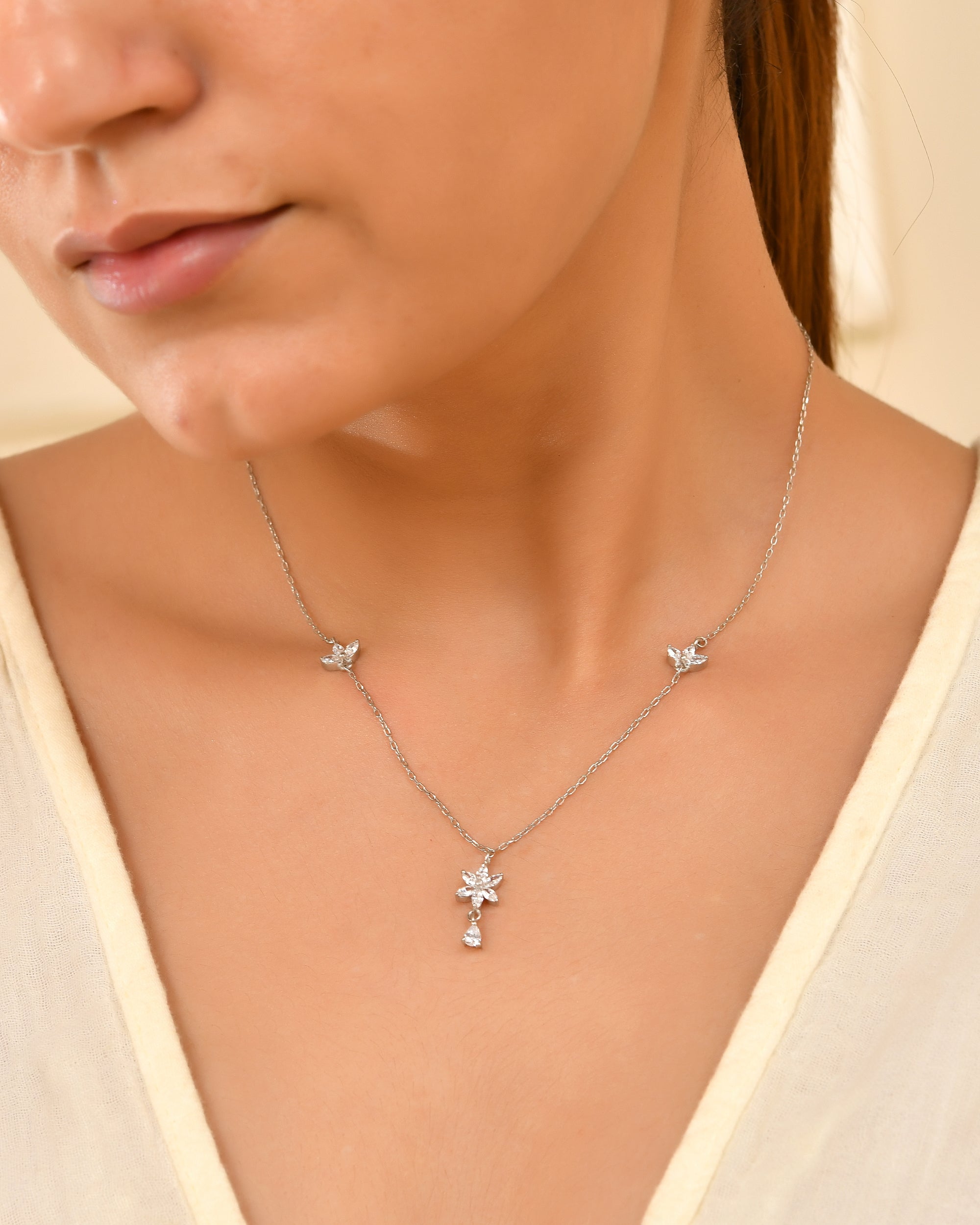 Opal Flora 925 Sterling Silver Chain Pendant