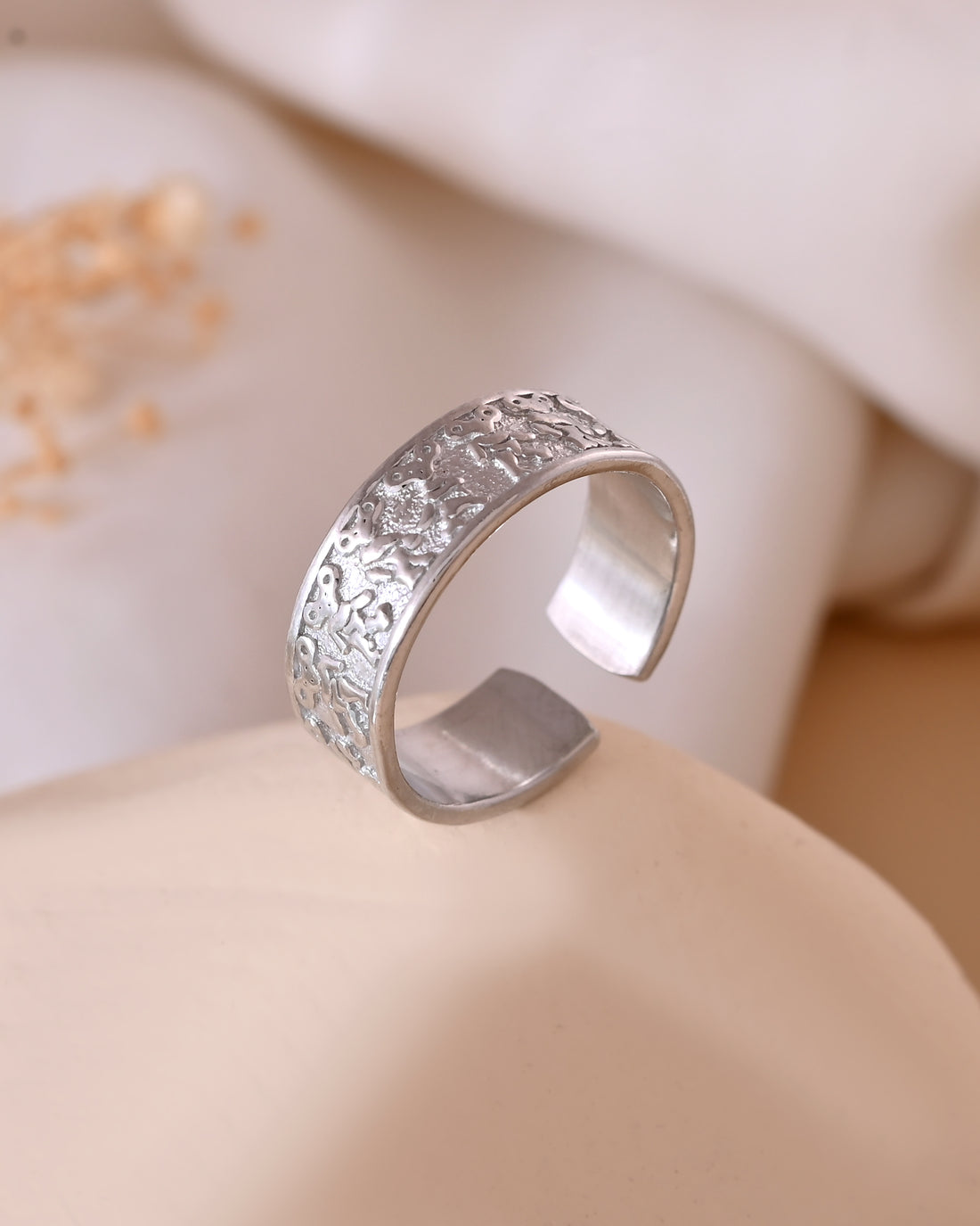 Hammered Luxe 925 Sterling Silver Band Ring