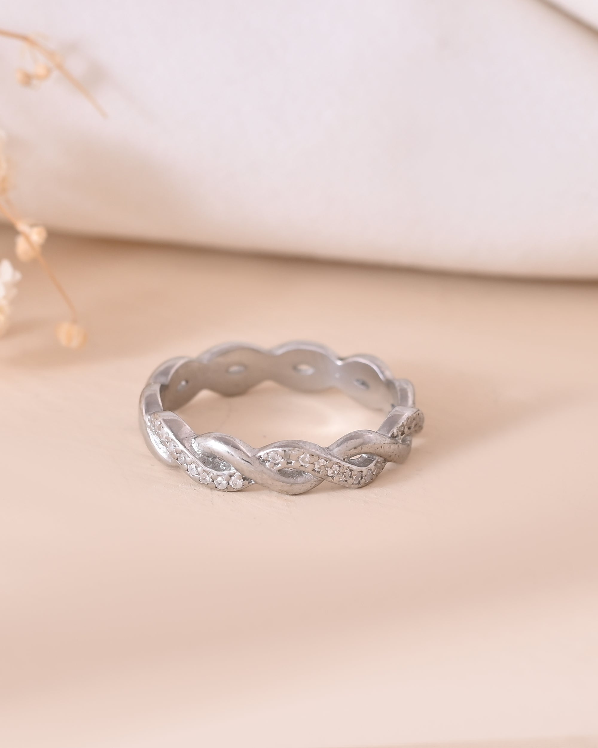 Eternal Twist 925 Sterling Silver Ring