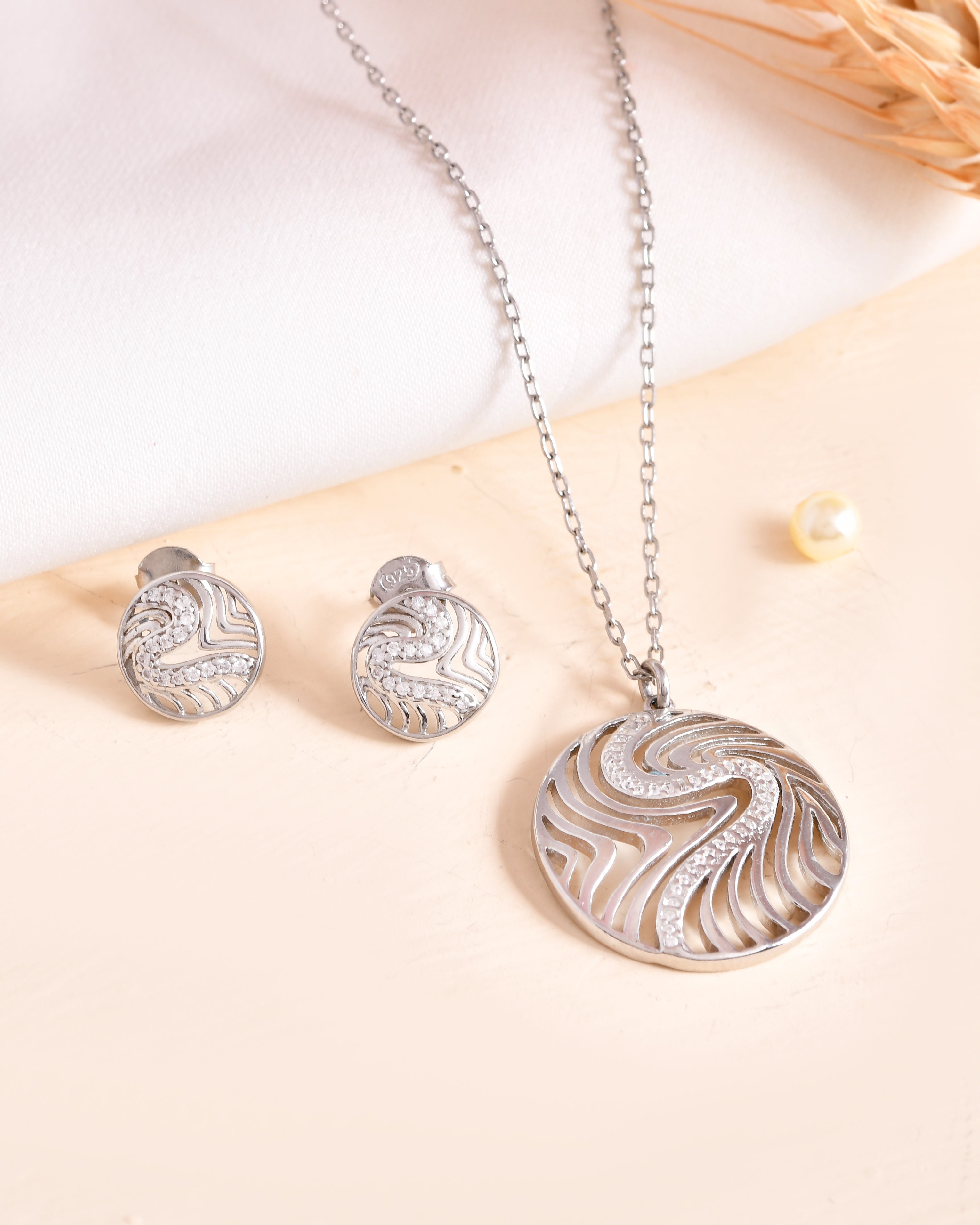Aqua Wave Sterling Silver Chain Pendant Set