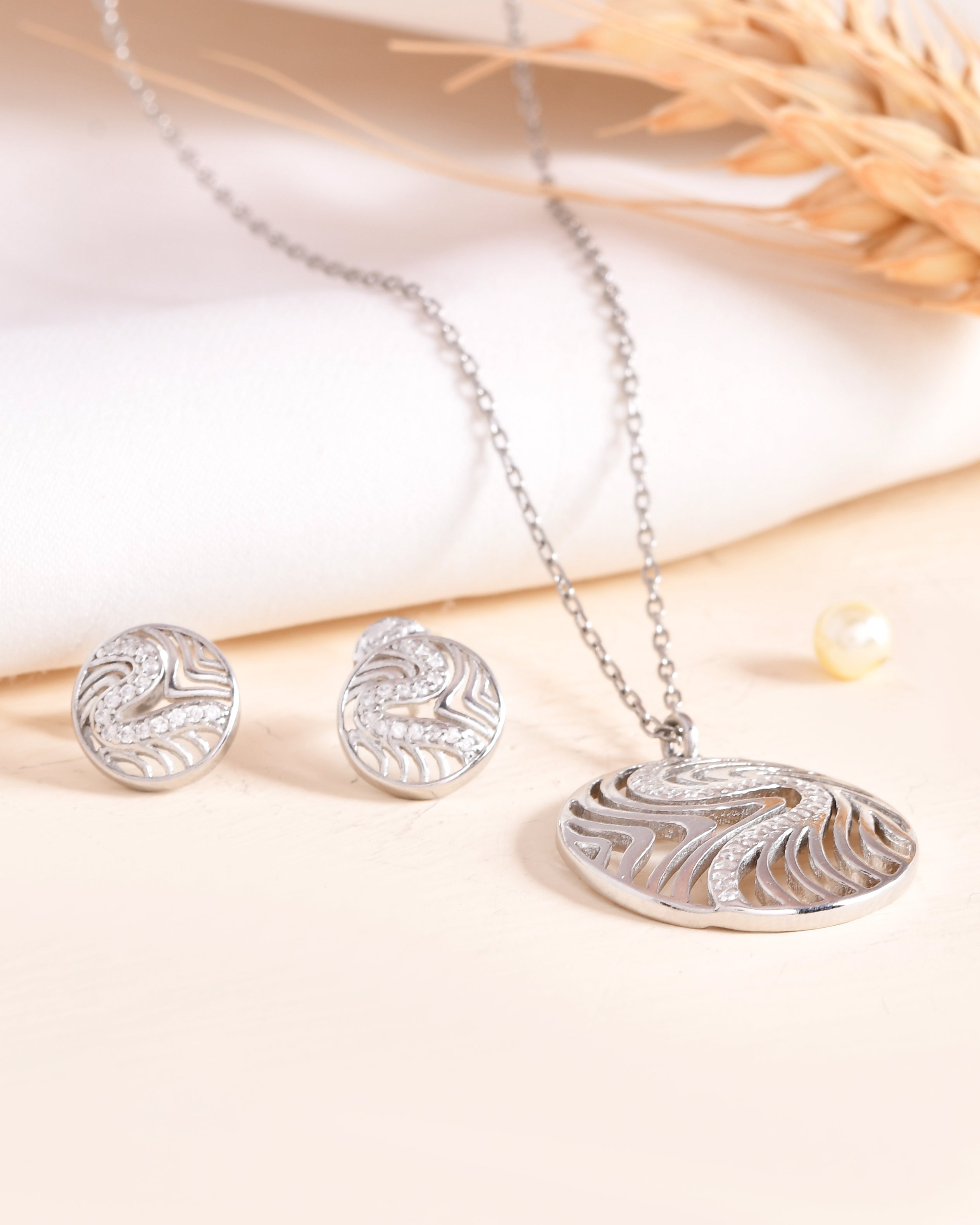 Aqua Wave Sterling Silver Chain Pendant Set