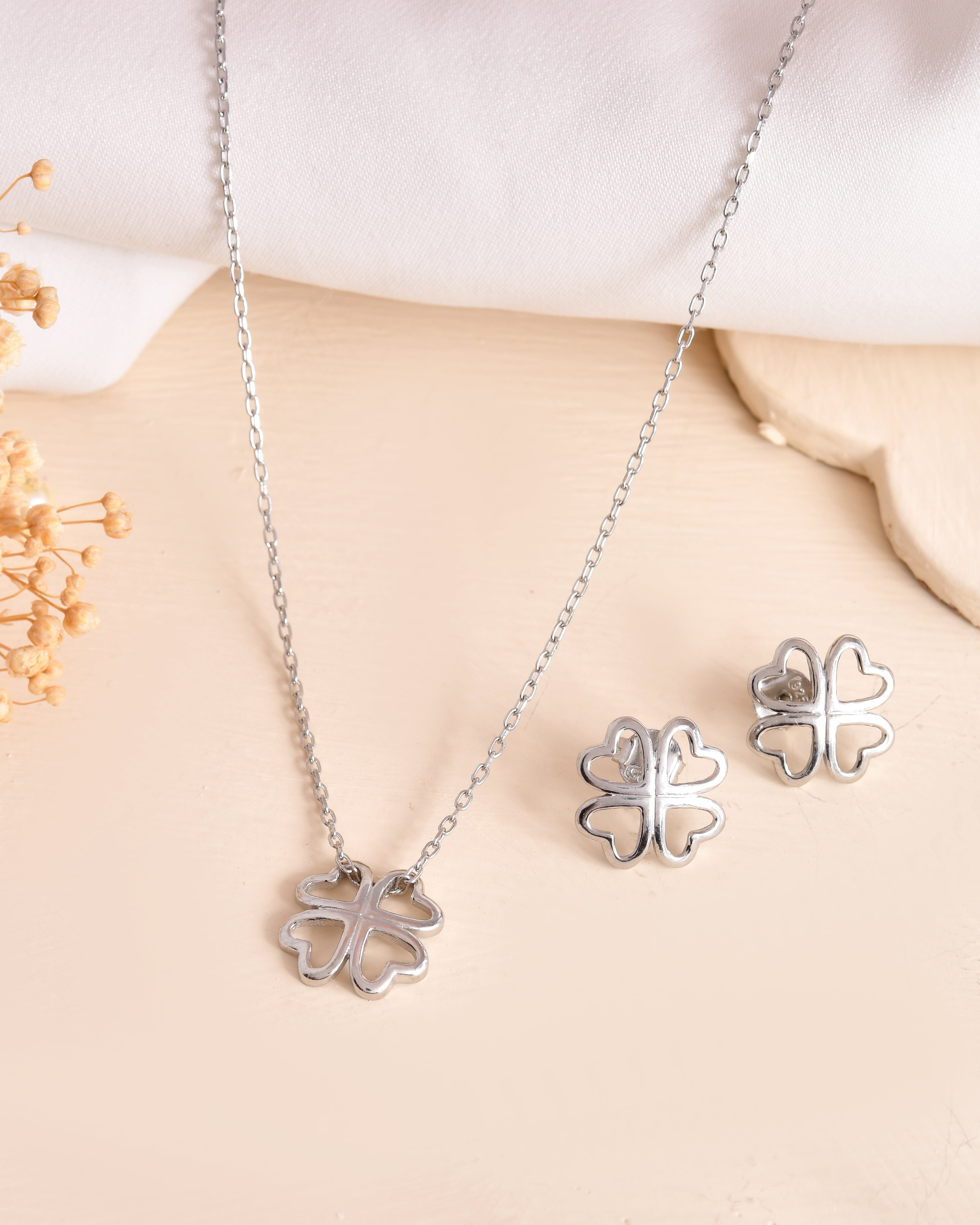 Fortune Bloom Silver 925 Chain Pendant Set