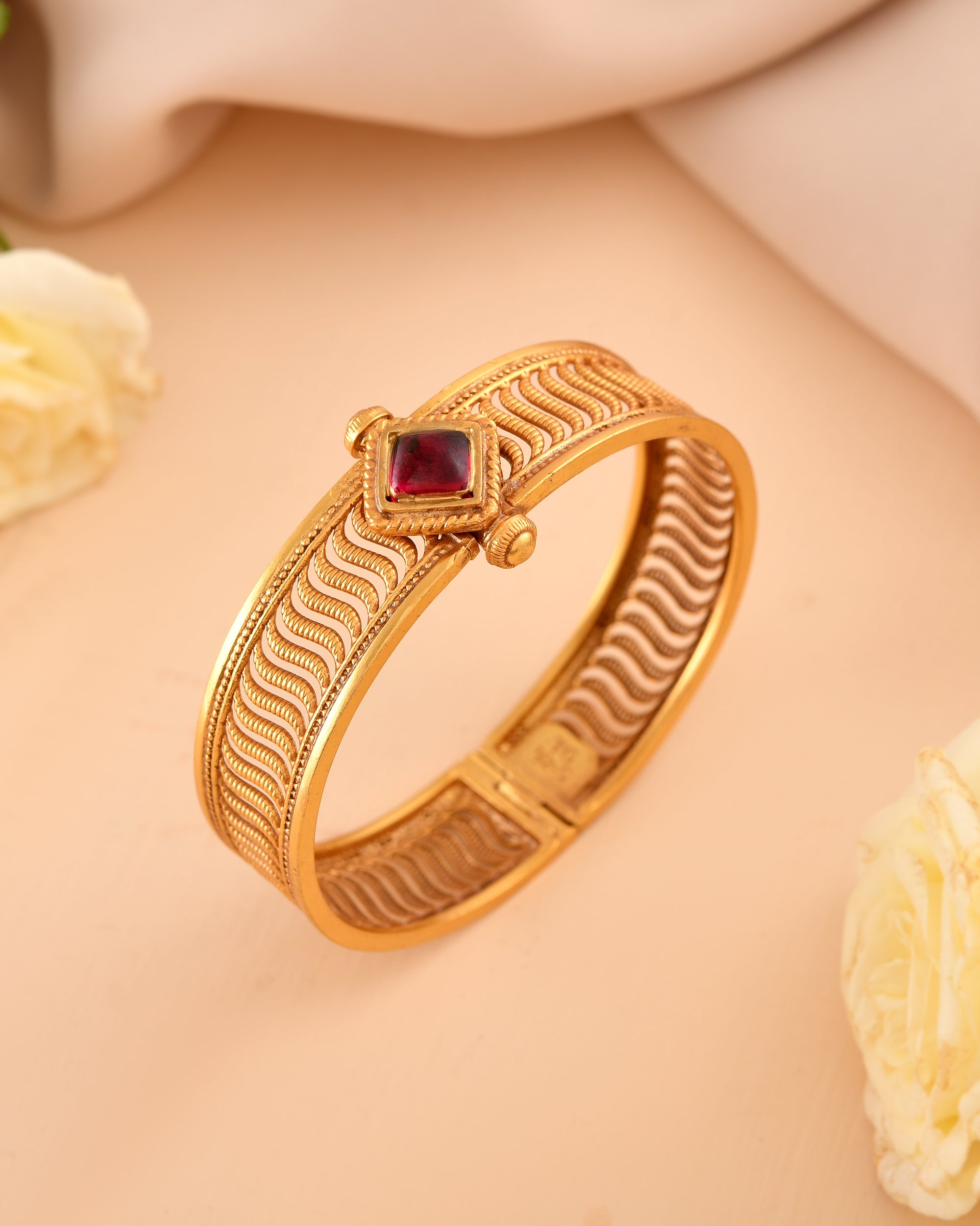 Ruhani Micron Gold Plated 925 Silver Bangle