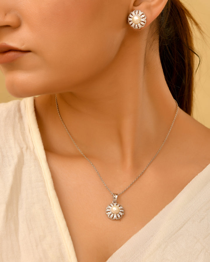 Ocean Pearl Sterling Silver Pendant Set