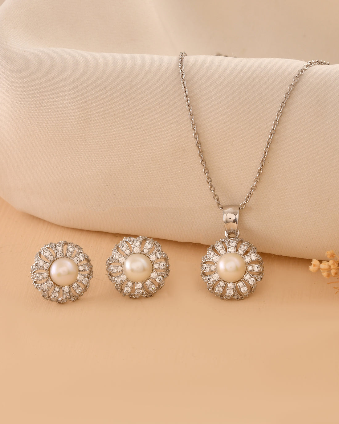 Ocean Pearl Sterling Silver Pendant Set