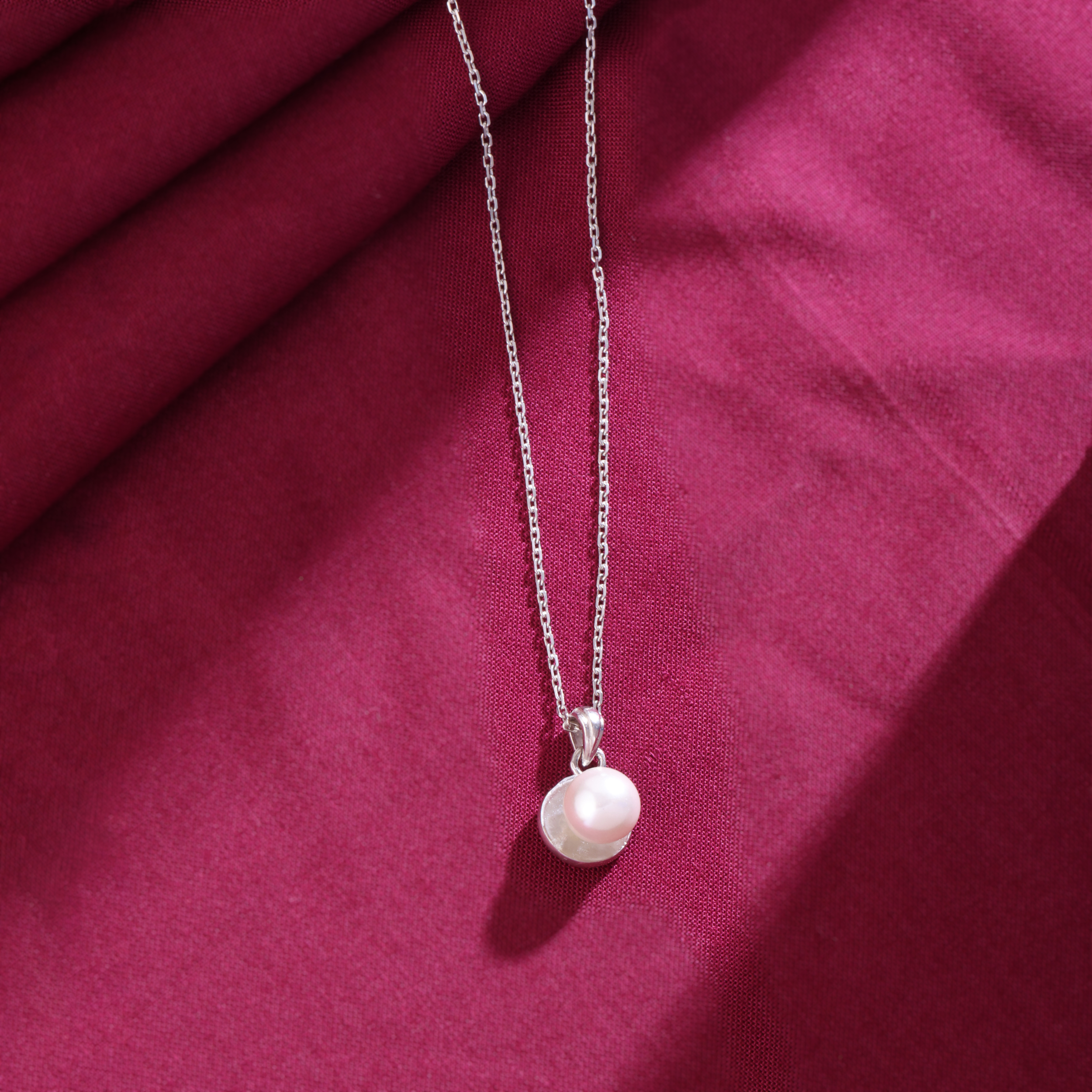 Pearl Drop Chain Pendant