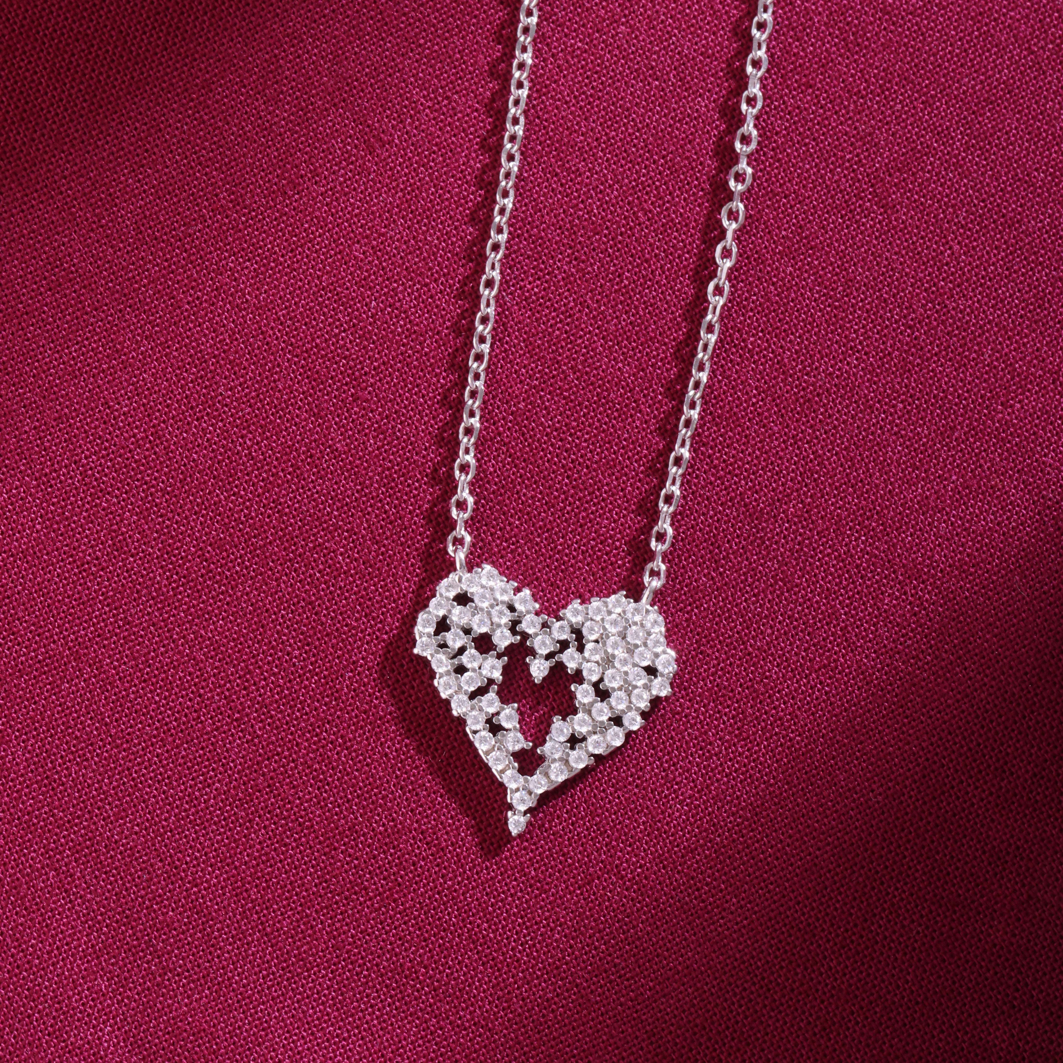 Shinny Heart Chain Pendant